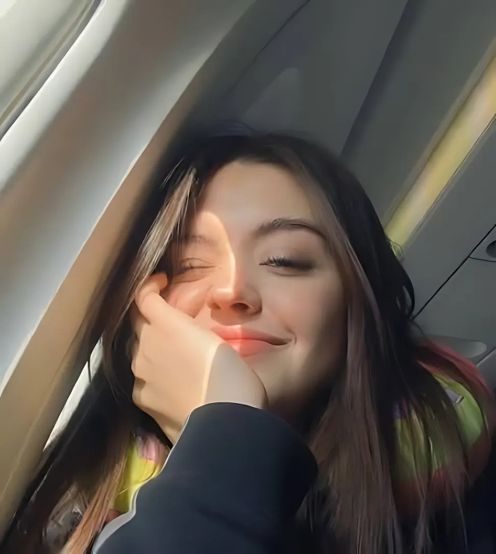 <em><strong>Isabella R.</strong></em>